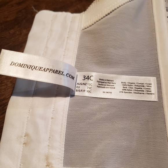 Lace push-up corset bra - Picture 6 of 7